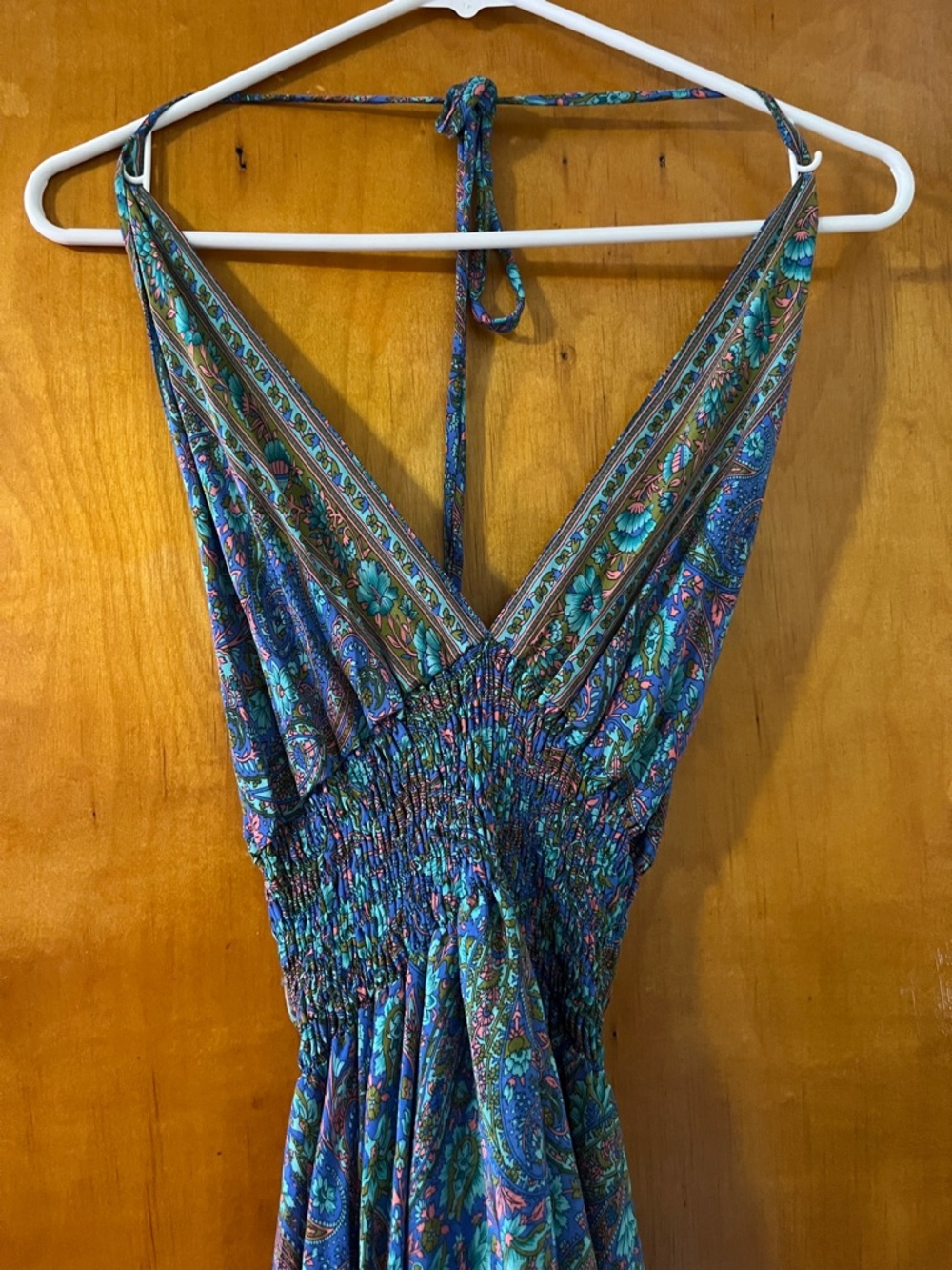 Sleeveless V-Neck Blue Paisley Maxi Dress - Picture 2 of 6